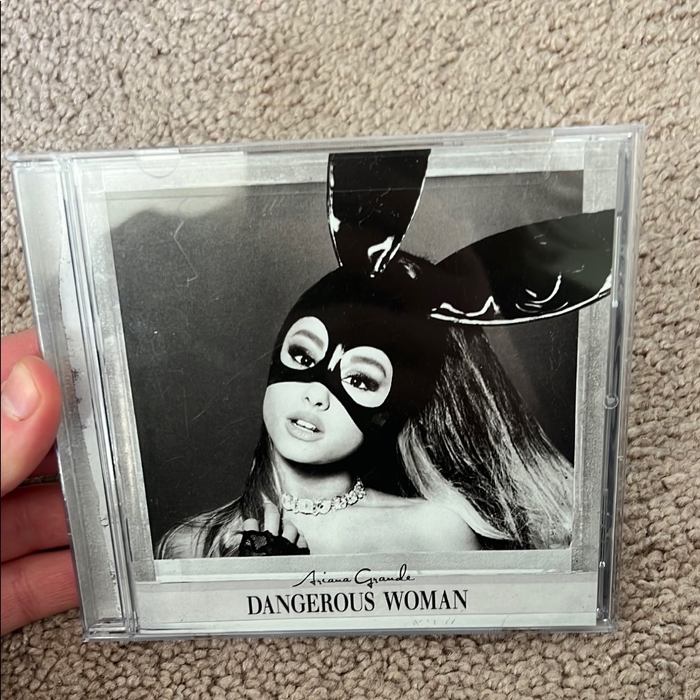 Ariana Grande Dangerous Woman CD